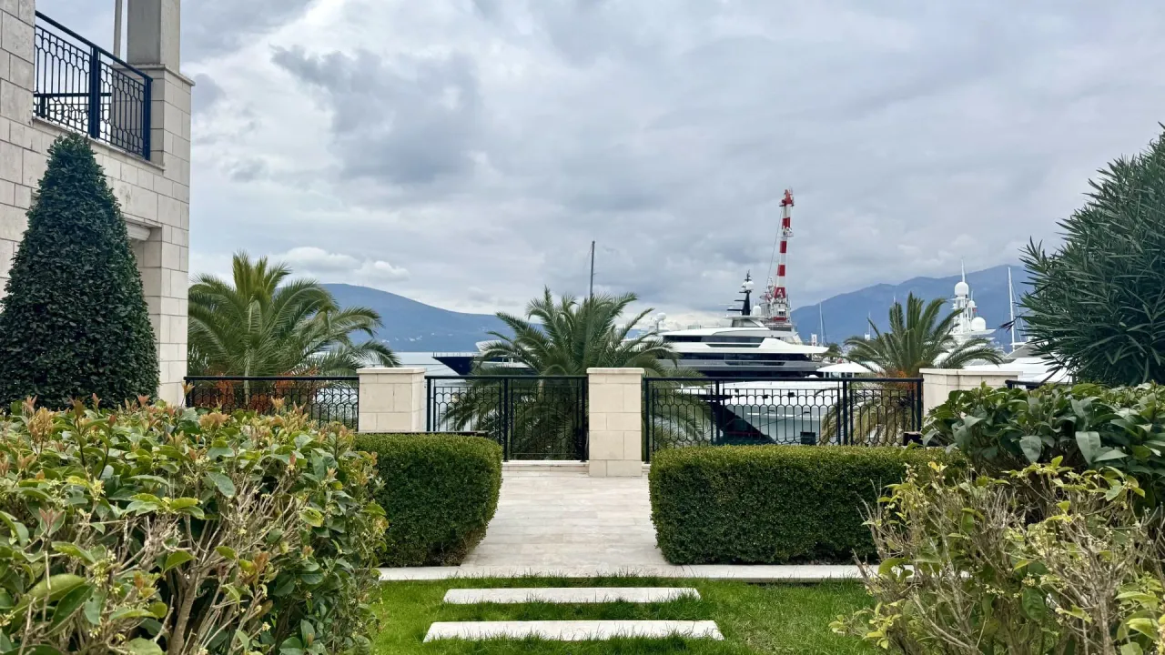 Rent, two bedroom apartment, 116m², Porto Montenegro, Tivat
