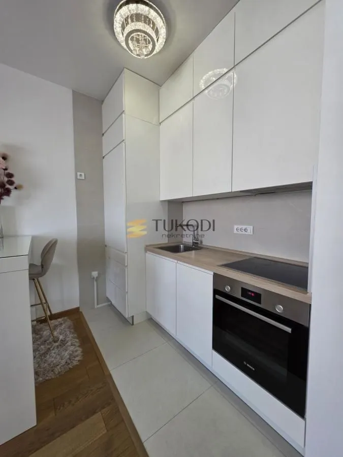 Prodaja, jednosoban stan, 34m², Centar, Novi Sad
