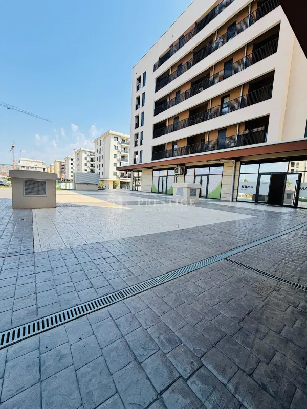 Izdavanje, poslovni prostor, 150m², City Kvart, Podgorica