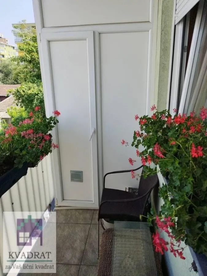 Prodaja, četvorosoban stan, 115m², Grbavica, Novi Sad Sve Podlokacije