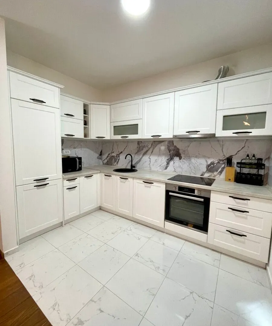 Izdavanje, dvosoban stan, 70m², Master Kvart, Podgorica