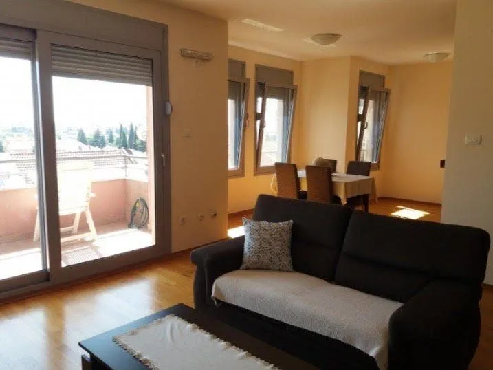 Rent, two bedroom apartment, 125m², Gorica C, Podgorica