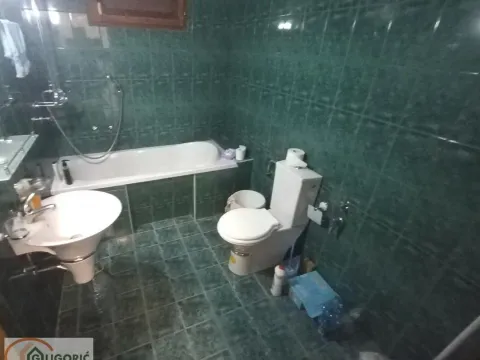 Prodaja, kuća, 175m², Zemun Ugrinovci, Zemun Sve Podlokacije - image 7