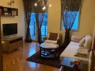 Izdavanje, jednosoban stan, 42m², Blok 9, Podgorica - image 1