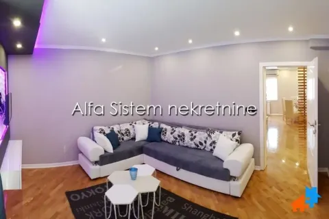 Izdavanje, trosoban stan, 69m², Stari Grad, Beograd - image 3