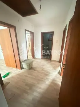 Prodaja, kuća, 400m², Zagorič, Podgorica - image 11