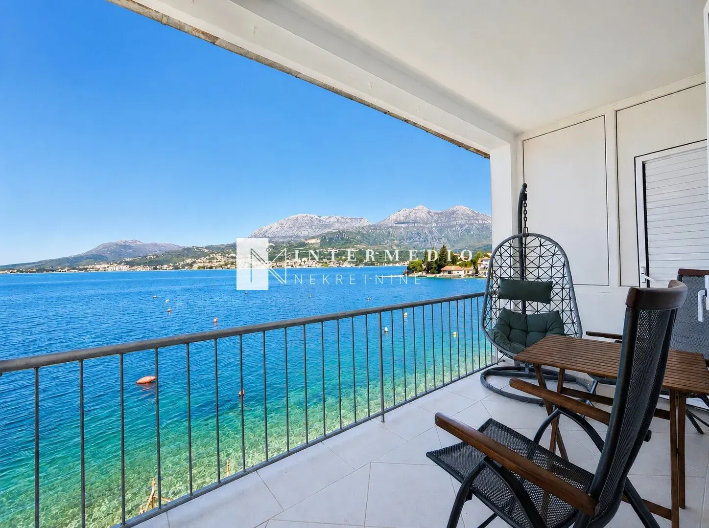 Prodaja, dvosoban stan, 71m², Rose, Herceg Novi