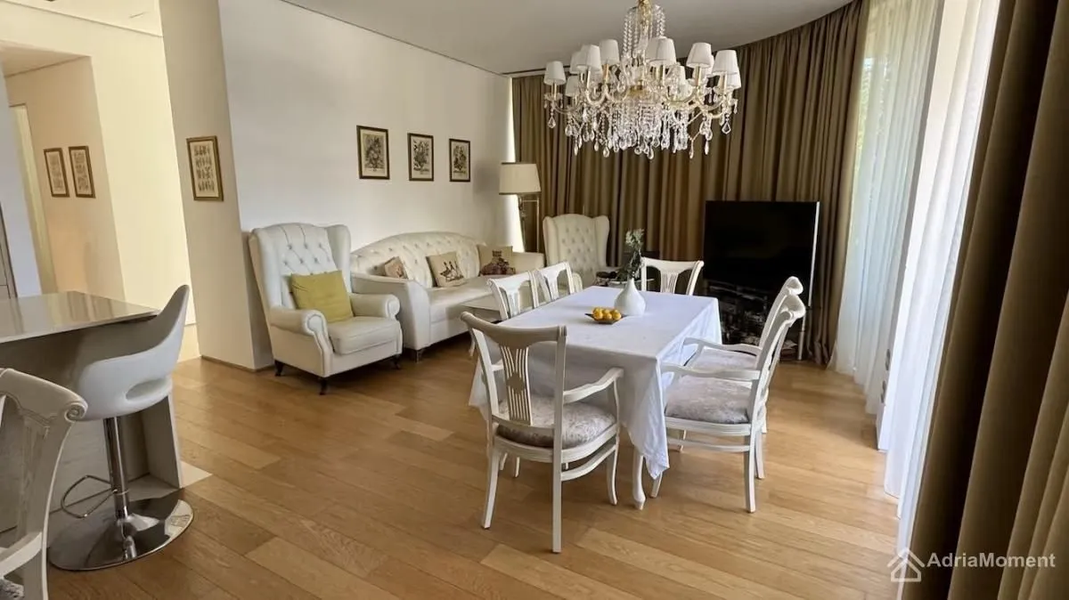 Sale, two bedroom apartment, 141m², Centar, Budva