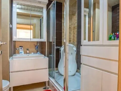 Sale, two bedroom apartment, 80m², Dubovica, Budva - image 8