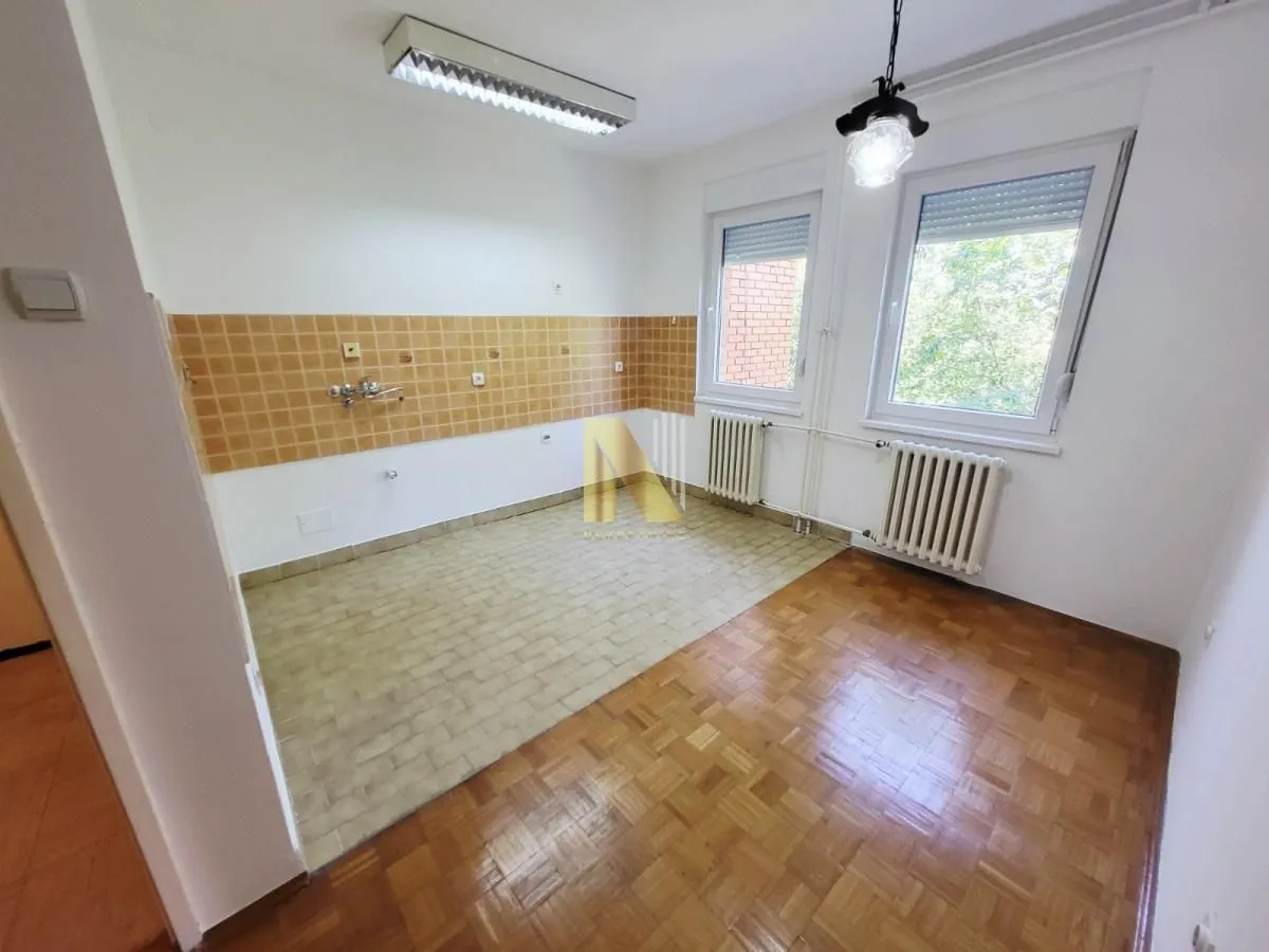 Sale, three bedroom apartment, 89m², Novo naselje, Novi Sad