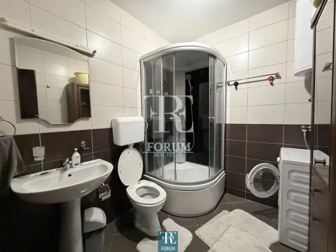 Izdavanje, dvosoban stan, 60m², Krivi Most, Podgorica - image 9