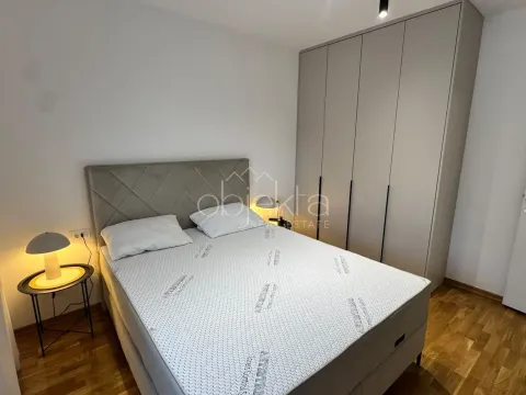 Rent, two bedroom apartment, 62m², Tivat, Crna Gora - image 5