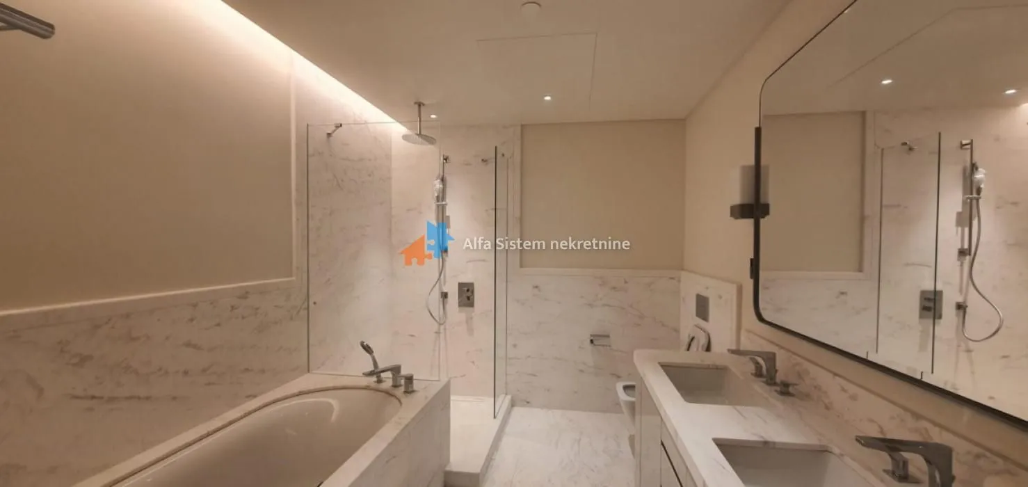 Izdavanje, trosoban stan, 90m², Savski Venac, Beograd