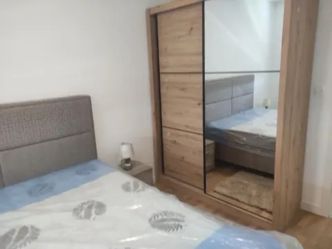 Rent, one bedroom apartment, 42m², Stari Aerodrom, Podgorica - image 8
