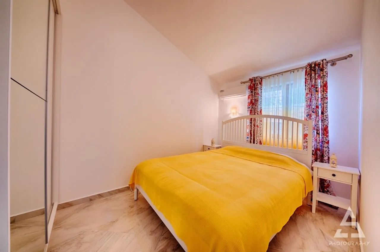 Prodaja, kuća, 180m², Župci, Bar
