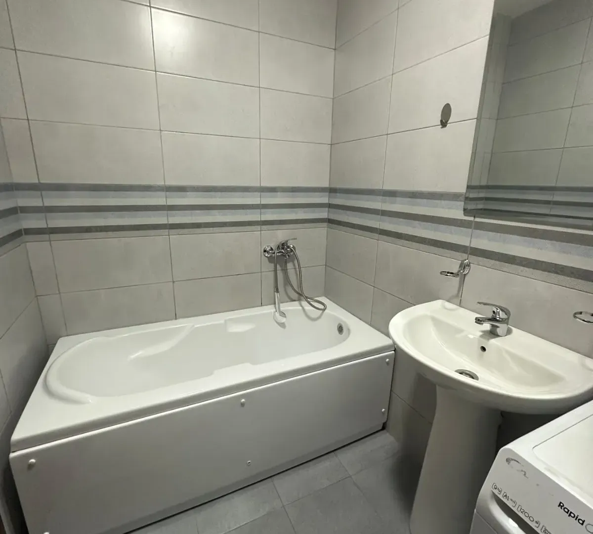Izdavanje, jednosoban stan, 48m², Tuški Put, Podgorica