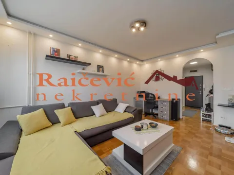 Prodaja, dvosoban stan, 72m², Zvezdara Sve Podlokacije, Beograd - image 4