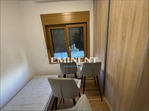 Izdavanje, trosoban stan, 56m², Južni Bulevar, Vračar Sve Podlokacije - image 6