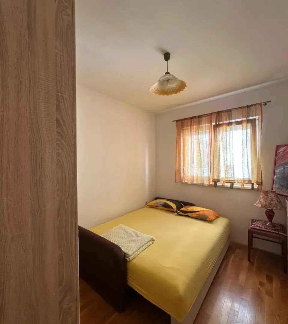 Prodaja, dvosoban stan, 49m², Centar, Bar