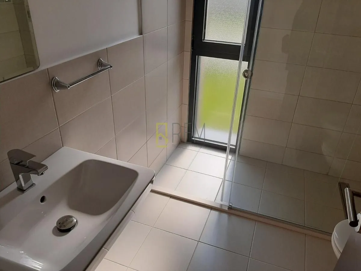Prodaja, trosoban stan, 106m², Zagorič, Podgorica