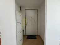 Izdavanje, dvosoban stan, 49m², Stari Aerodrom, Podgorica - image 10