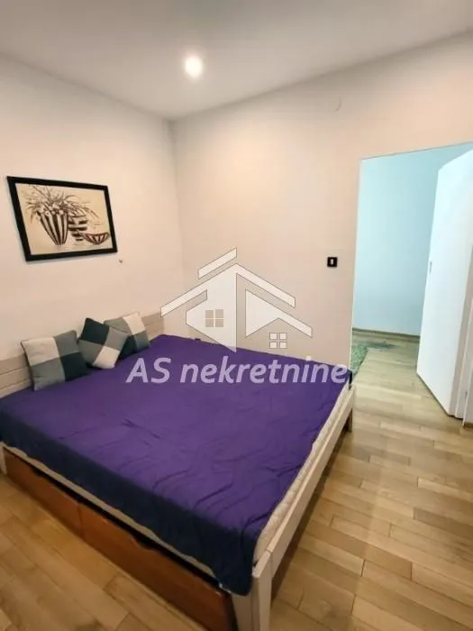 Izdavanje, dvosoban stan, 45m², Stari Grad, Beograd