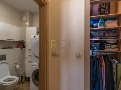 Prodaja, dvosoban stan, 72m², City Kvart, Podgorica - image 10