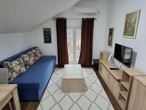 Izdavanje, garsonjera, 25m², Dalmatinska ulica, Podgorica - image 3