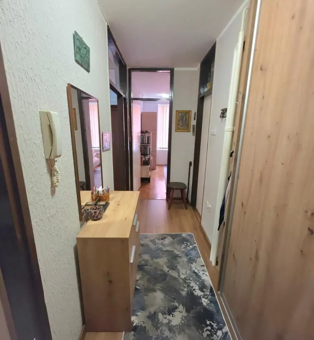 Prodaja, dvosoban stan, 56m², Stari Košutnjak, Rakovica