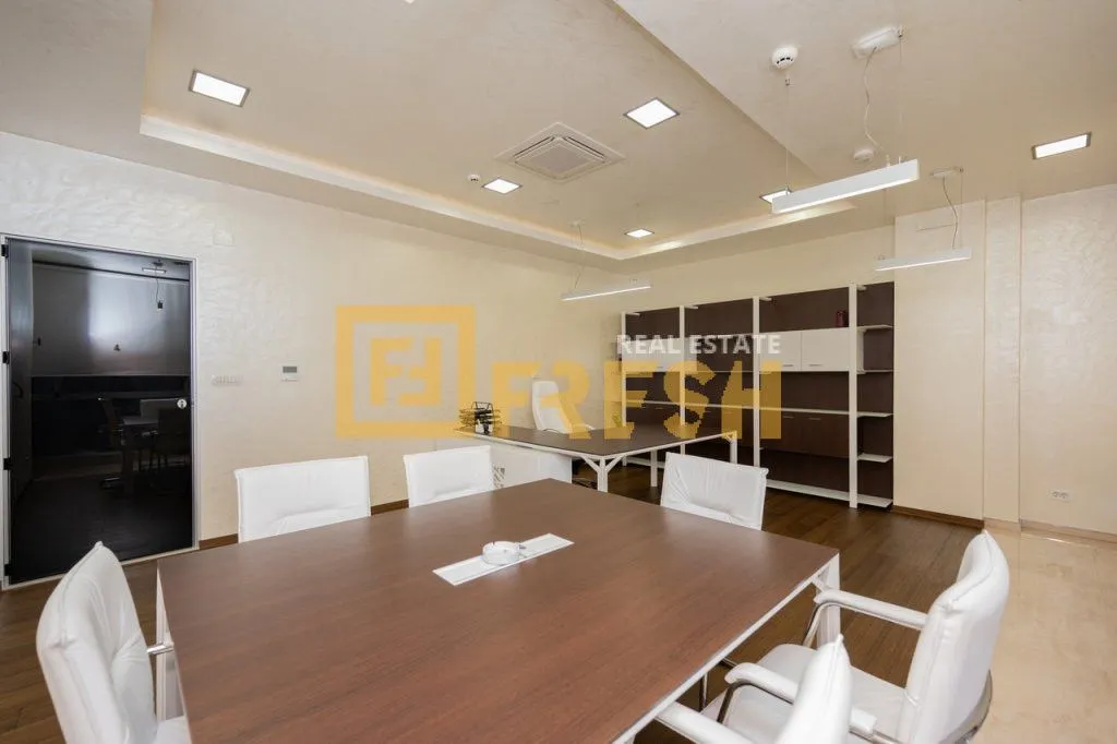 Rent, office space, 75m², Centar, Podgorica