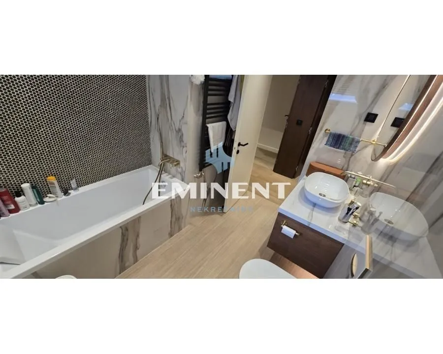 Sale, four bedroom apartment, 120m², Savski Venac, Beograd