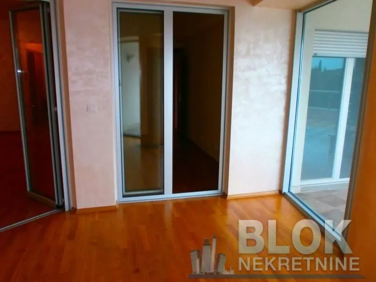 Sale, two bedroom apartment, 142m², Centar, Podgorica