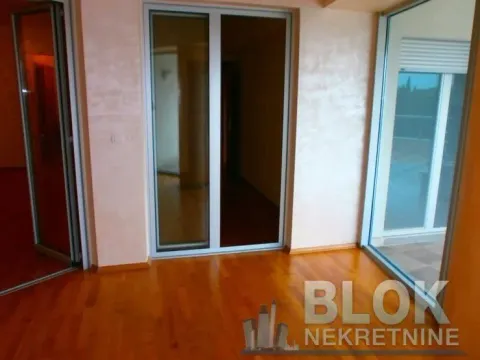 Sale, two bedroom apartment, 142m², Centar, Podgorica - image 3