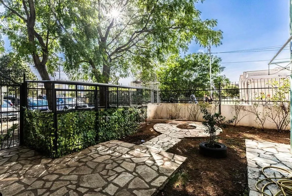 Izdavanje, dvosoban stan, 68m², Stari Aerodrom, Podgorica