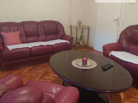 Prodaja, kuća, 290m², Ruma, Srbija - image 3