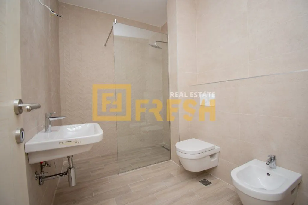 Prodaja, trosoban stan, 139m², Gornja Gorica, Podgorica