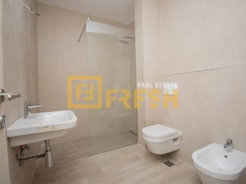 Prodaja, trosoban stan, 139m², Gornja Gorica, Podgorica - image 12