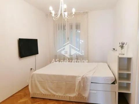 Izdavanje, dvosoban stan, 55m², Stari Grad, Beograd - image 9