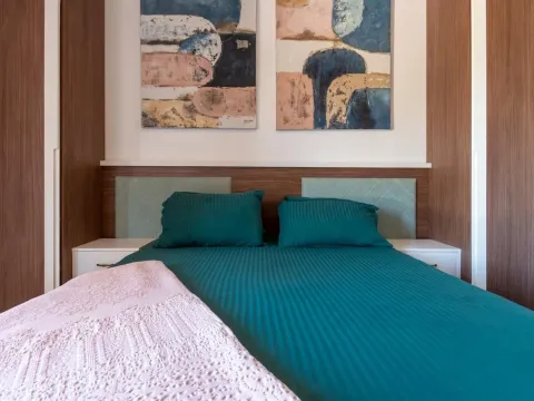 Rent, one bedroom apartment, 56m², Bijela, Herceg Novi - image 8