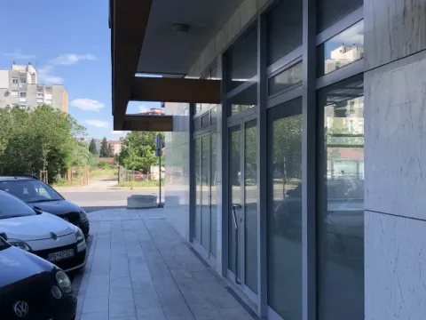 Izdavanje, poslovni prostor, 125m², Podgorica, Crna Gora - image 12