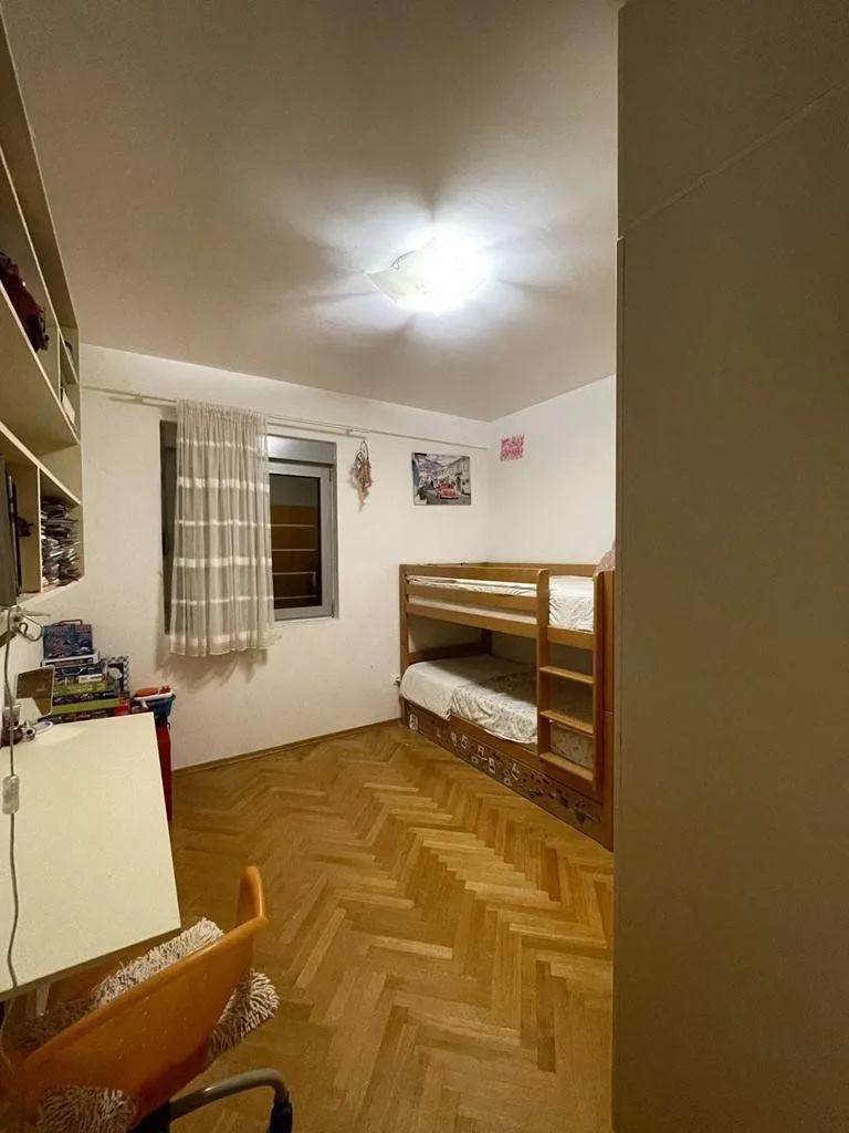 Izdavanje, dvosoban stan, 68m², Zagorič, Podgorica
