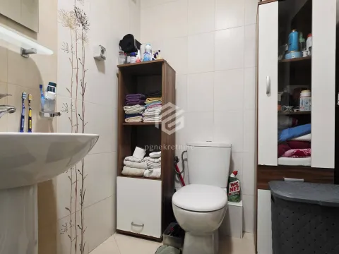 Prodaja, jednosoban stan, 45m², Stari Aerodrom, Podgorica - image 9