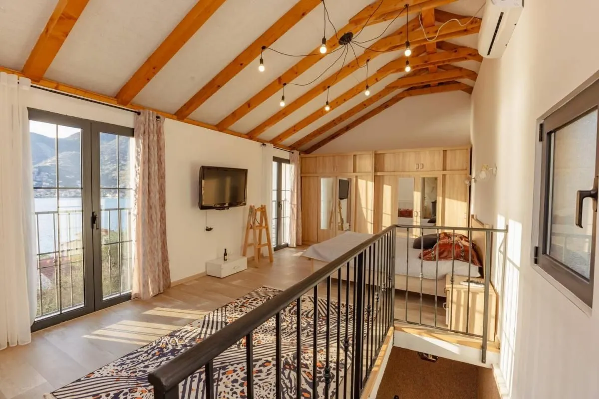 Prodaja, kuća, 70m², Lepetani, Tivat