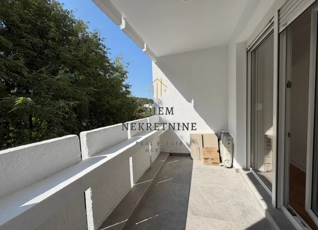 Prodaja, dvosoban stan, 72m², Pobrežje, Podgorica