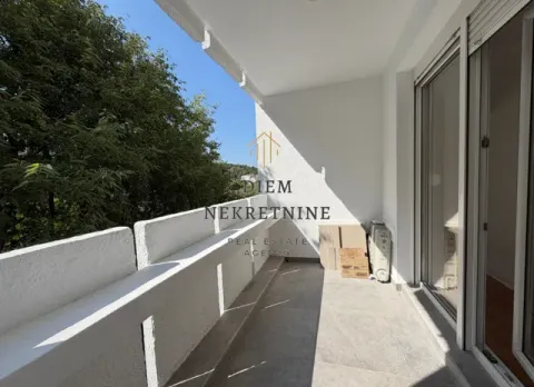 Prodaja, dvosoban stan, 72m², Pobrežje, Podgorica - image 8