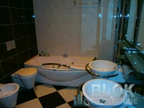 Sale, two bedroom apartment, 142m², Centar, Podgorica - image 8