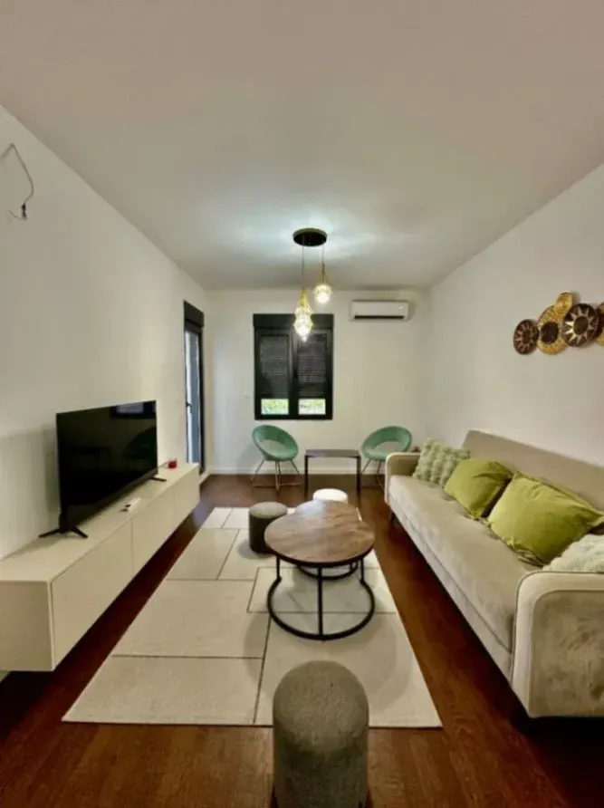 Izdavanje, jednosoban stan, 45m², City Kvart, Podgorica