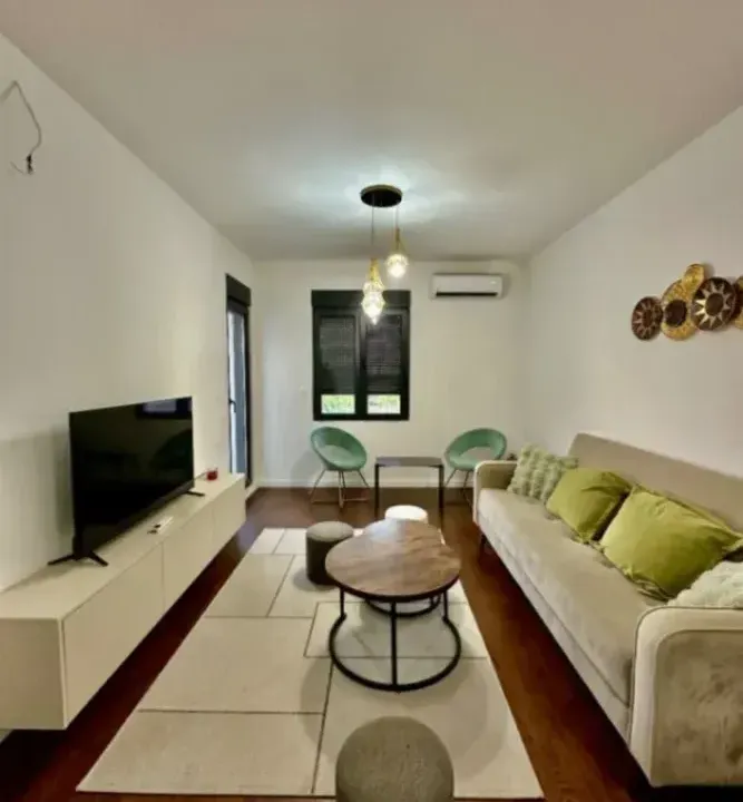 Izdavanje, jednosoban stan, 45m², City Kvart, Podgorica