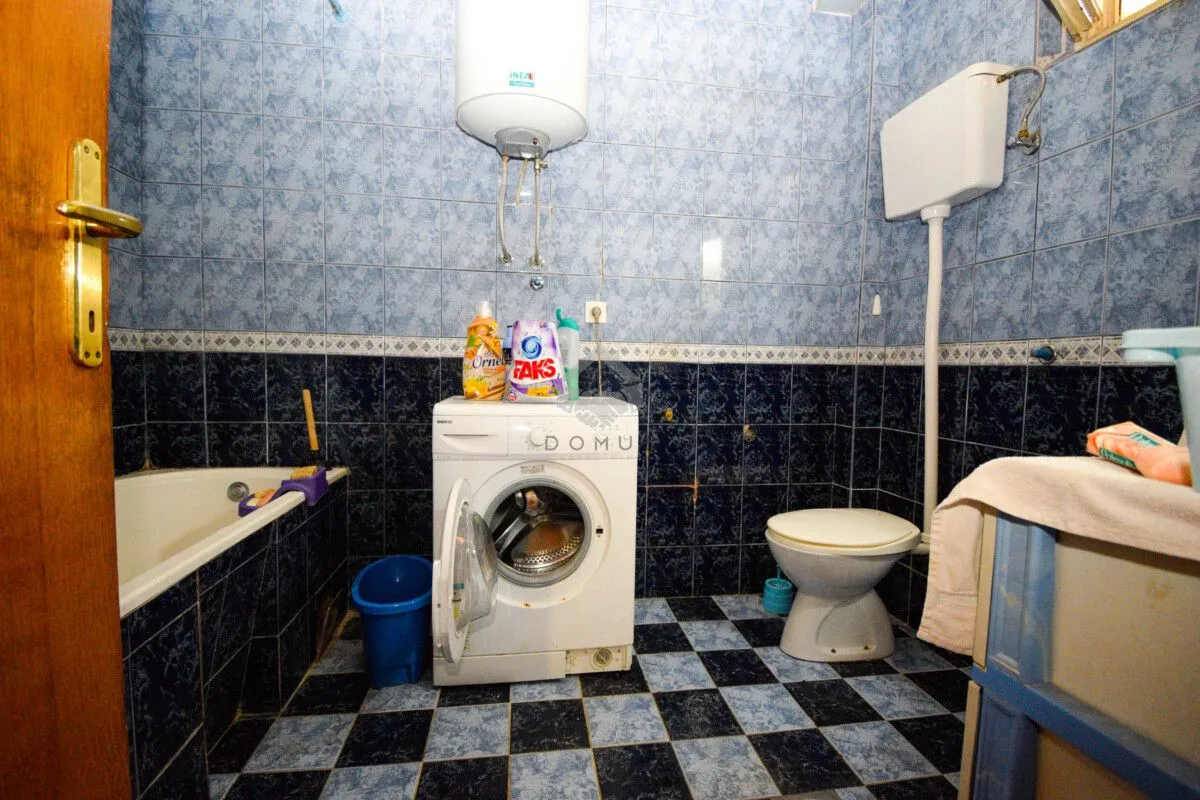 Prodaja, kuća, 250m², Podgorica, Crna Gora