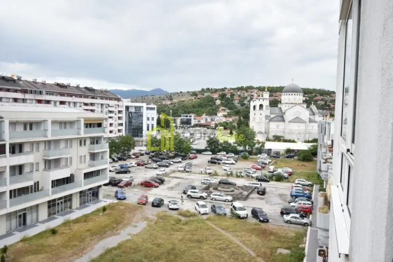 Izdavanje, trosoban stan, 117m², Preko Morače, Podgorica